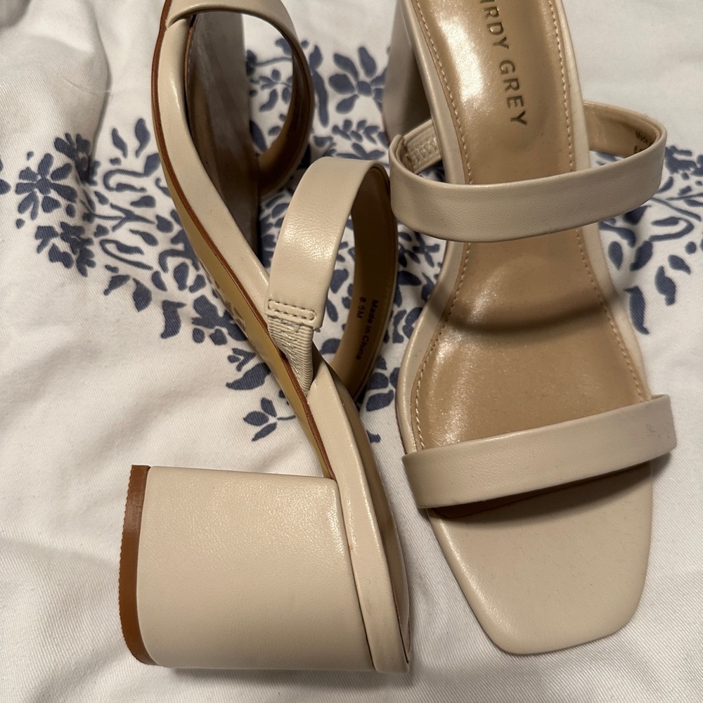 Birdy Grey Abby low chunky heel almond size 8.5